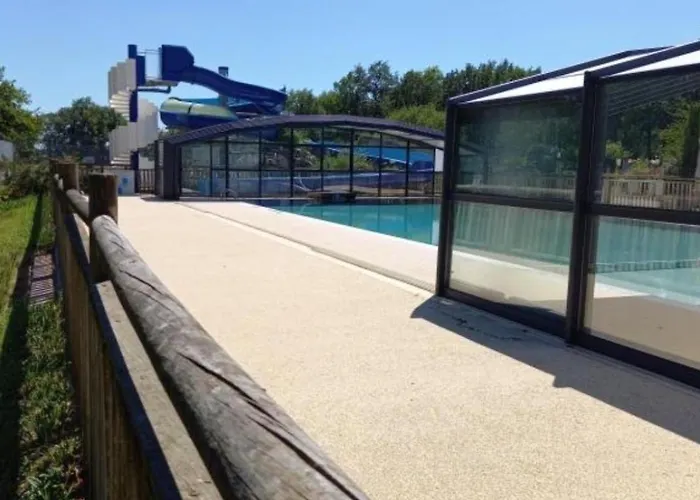 Camping L'oree Du Bois La Boissiere-de-Montaigu